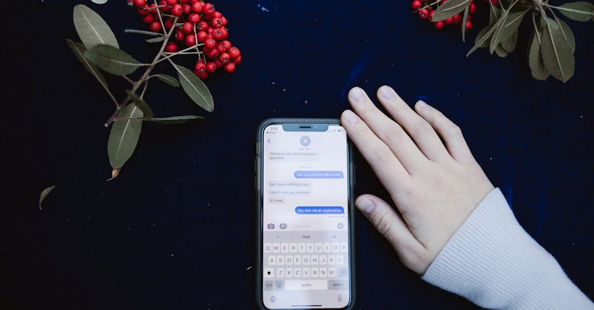 Comparison checklist for evaluating helpdesk software features and pricing