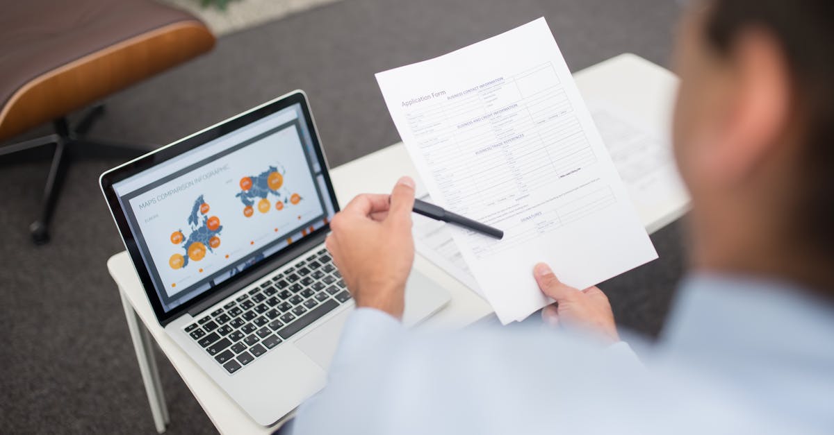 Secure connection between a bank and accounting software illustrated on screen